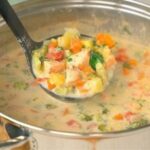Ingeniosa sopa milagrosa, ¡los kilos no se han ido!