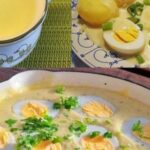 Huevos en salsa de mostaza