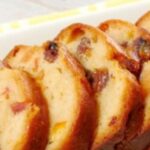 Pastel inglés ya preparado con pasos ilustrados.