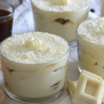 Tiramisú de chocolate blanco: la deliciosa variación del clásico postre de cuchara