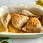 Pollo al limón al horno: la receta para un segundo plato rápido y ligero con notas cítricas