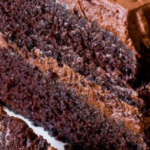 Pastel de chocolate que se deshace en la boca en el primer bocado