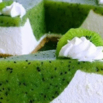 Pastel de capas de kiwi