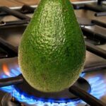 Calienta un aguacate y ¡el resultado simplemente te tentará!