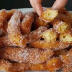 Mezcla manzanas, huevos y yogur y podrás preparar deliciosos snacks en solo 15 minutos.