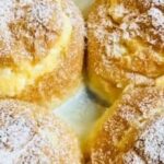 Bollos rellenos de requesón, una delicia retro
